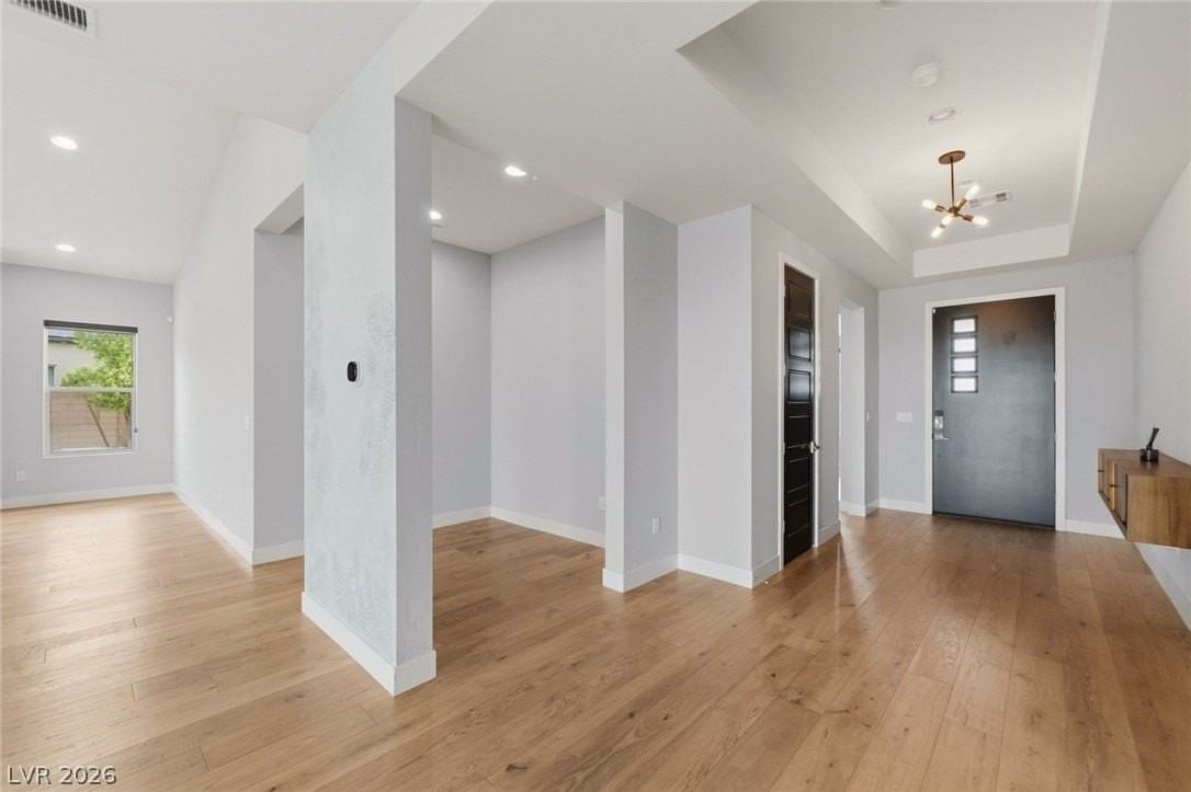 8380 Mojave Creek Ct - Photo 5 of 50