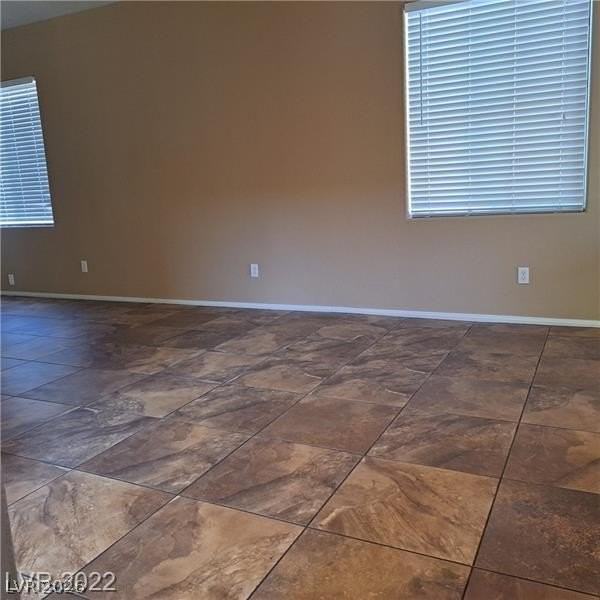 9297 Indian Cane Ave - Photo 4 of 26