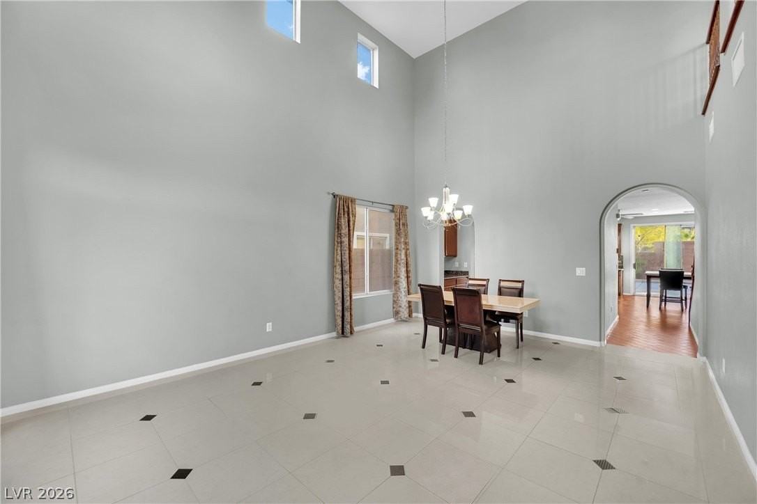 11631 Suburban Rd - Photo 6 of 50