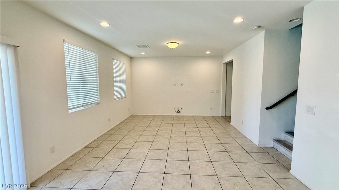 2126 Mystic Wave Rd - Photo 4 of 18