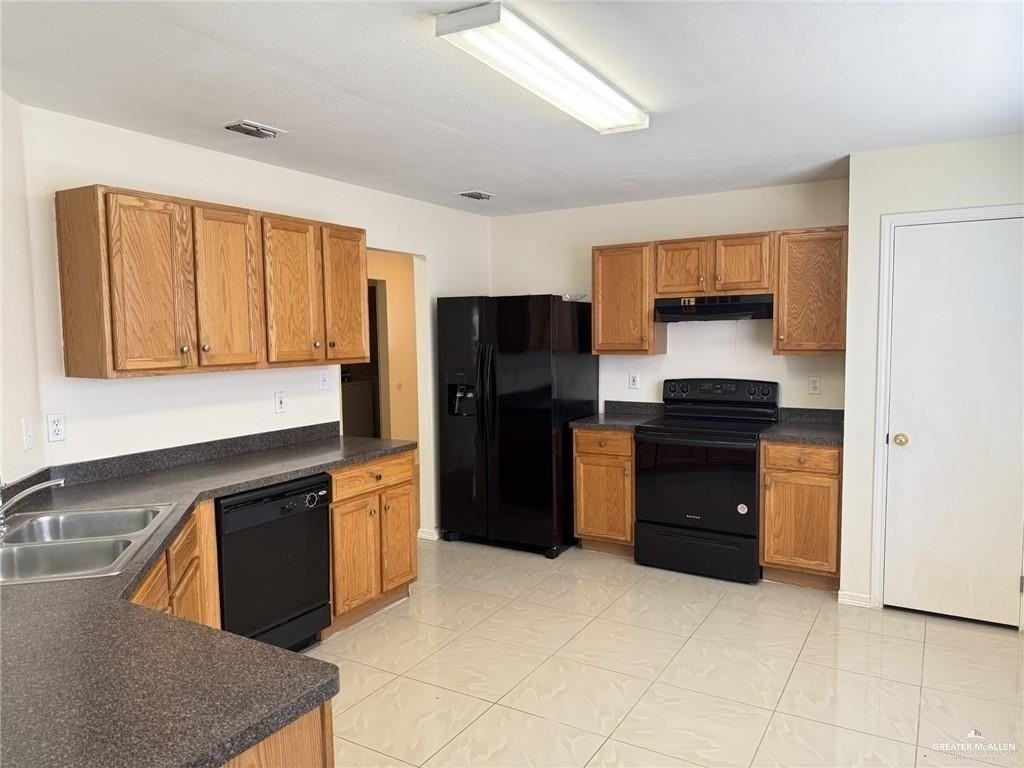 3206 San Mateo Pkwy - Photo 3 of 15