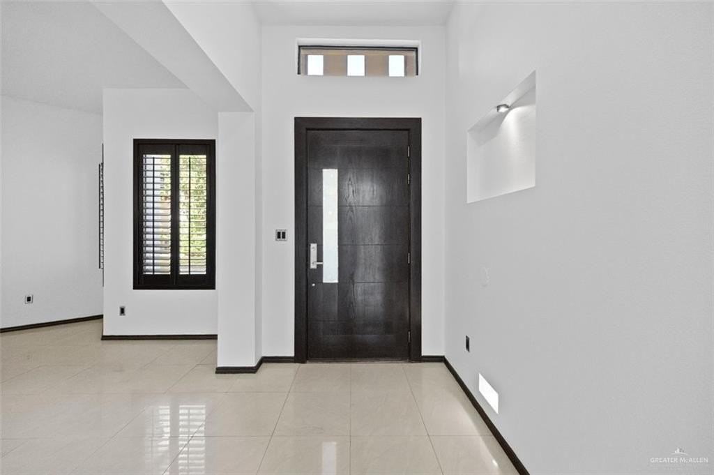 2037 S 45th St - Photo 3 of 36
