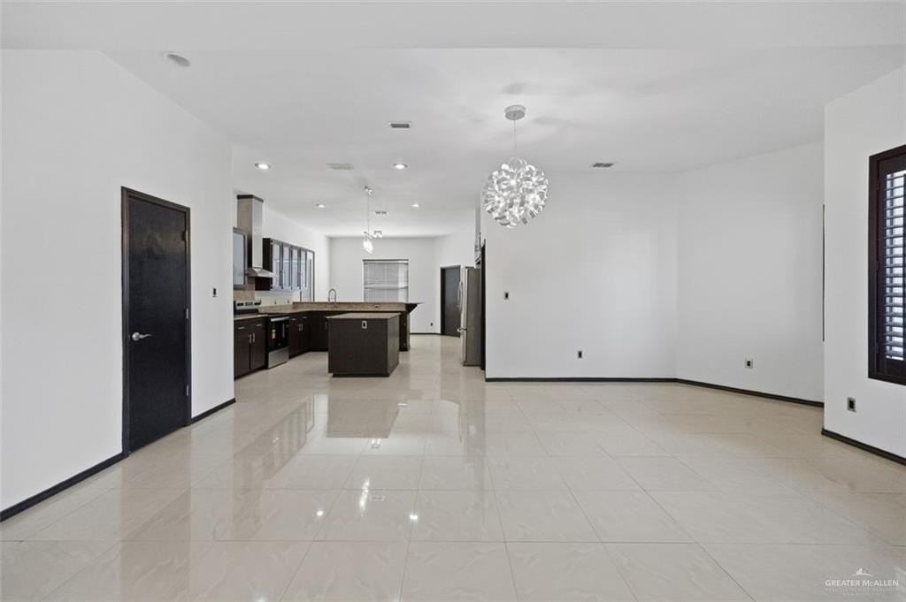 2037 S 45th St - Photo 5 of 36