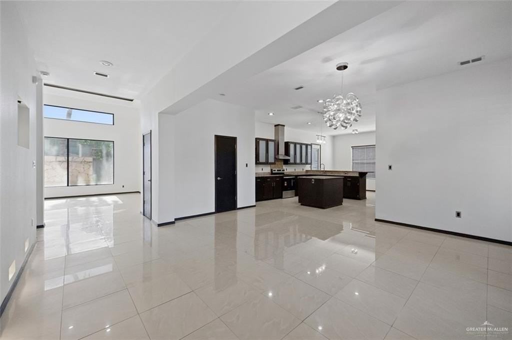 2037 S 45th St - Photo 7 of 36