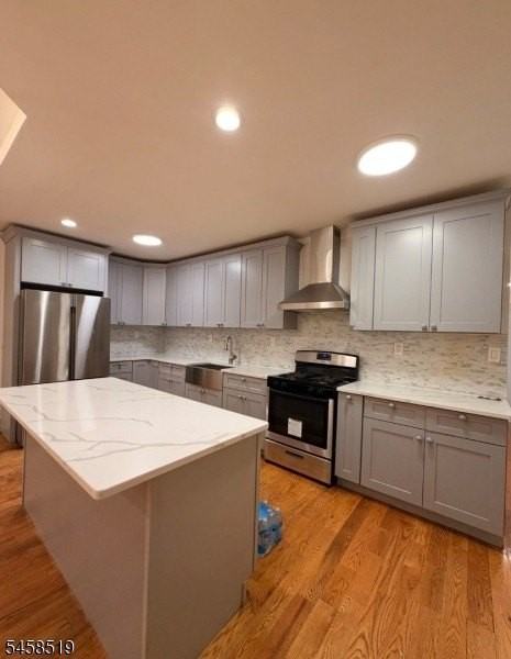 322 Franklin St - Photo 4 of 9