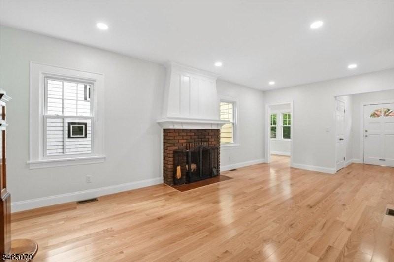 20 Undercliff Rd - Photo 3 of 32