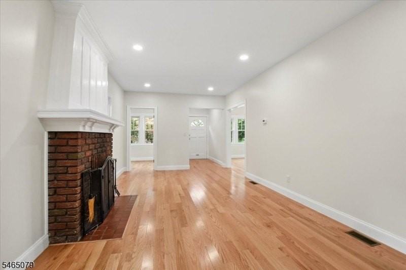 20 Undercliff Rd - Photo 5 of 32