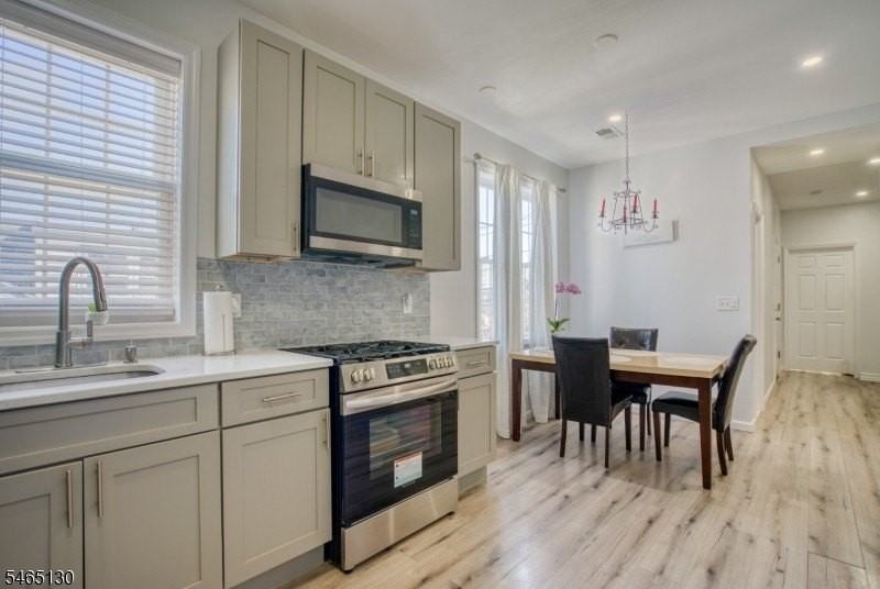 906 Roselle St #2 - Photo 3 of 10