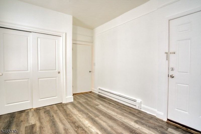 906 Roselle St #2 - Photo 7 of 10