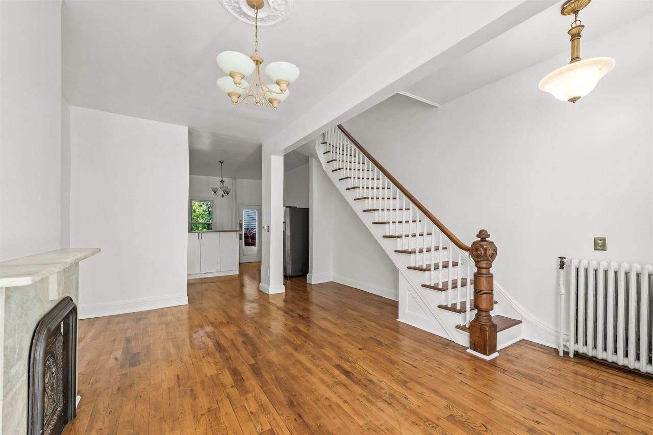 491 Mercer St #2 - Photo 5 of 12
