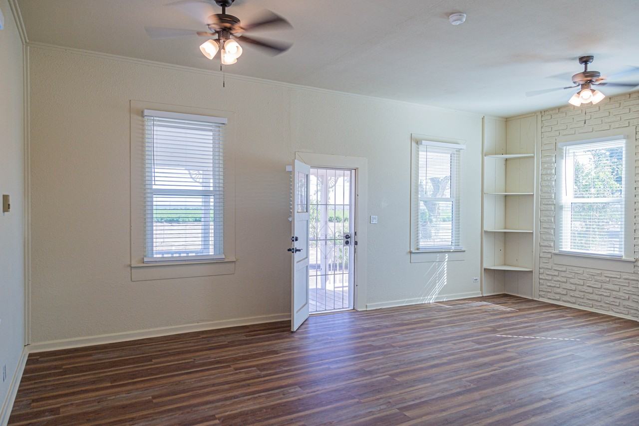 12261 W Grier Rd #1 - Photo 5 of 18