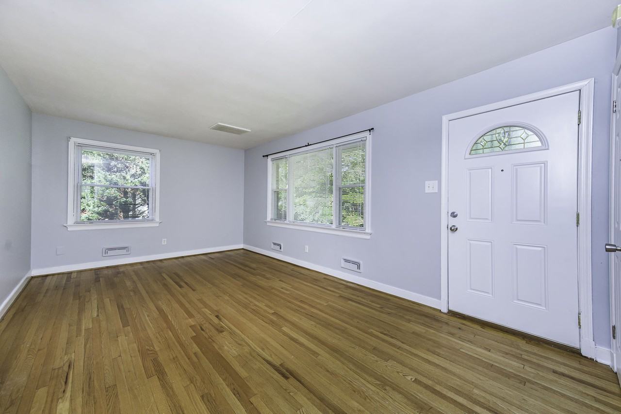 511 Langhorne Ave #1 - Photo 4 of 27