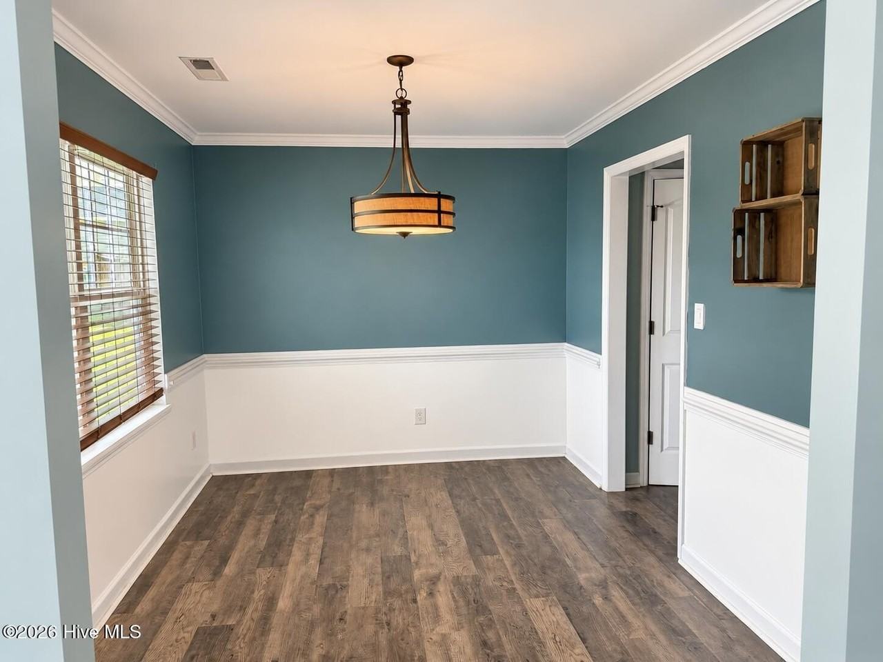 105 Shallow Ct - Photo 5 of 37