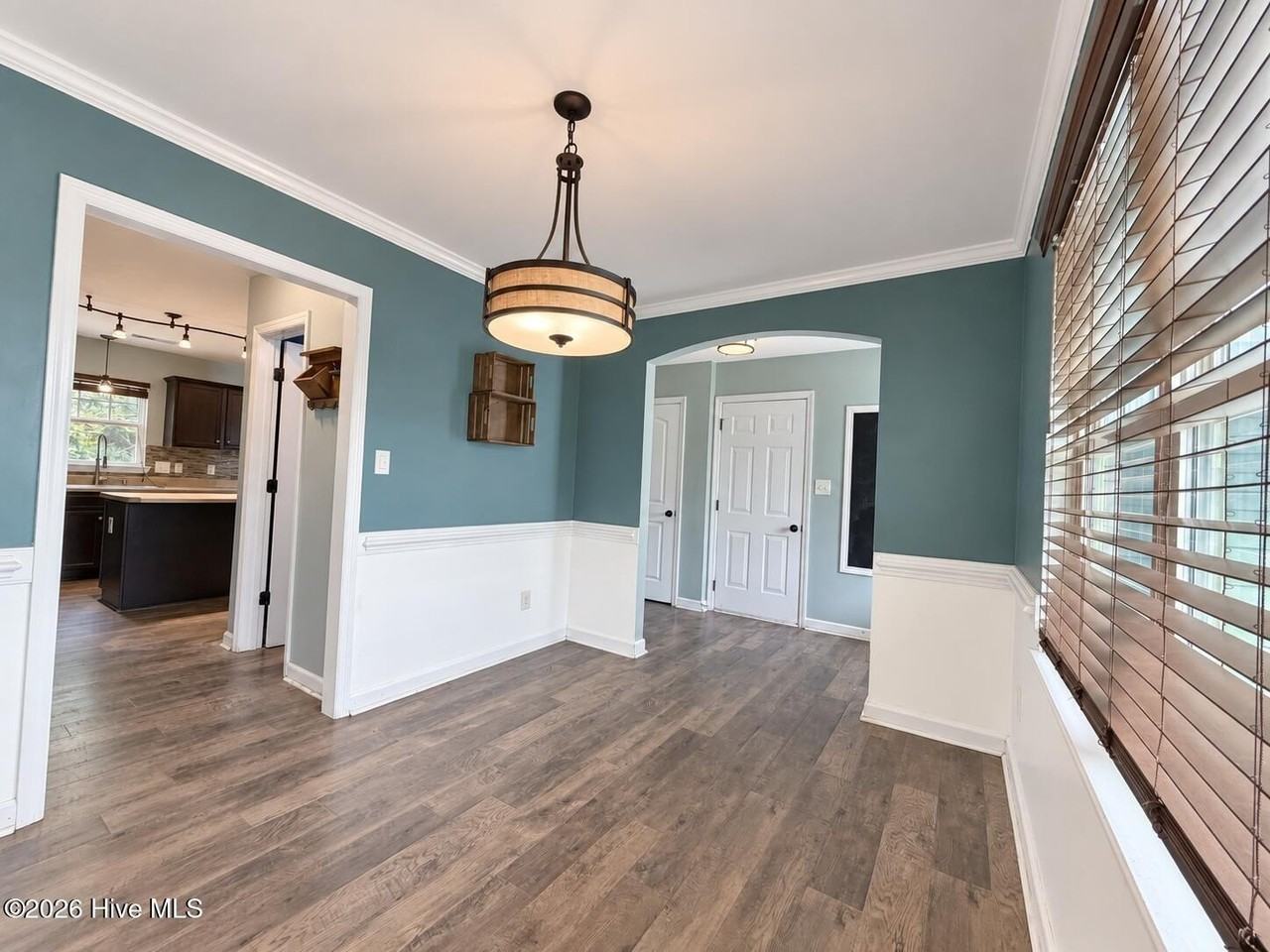 105 Shallow Ct - Photo 6 of 37