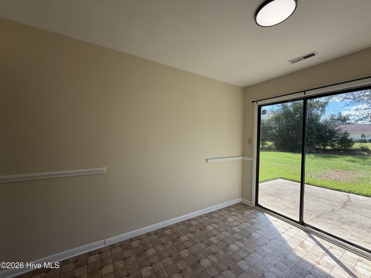 1019 Blue Leaf Pl - Photo 3 of 9