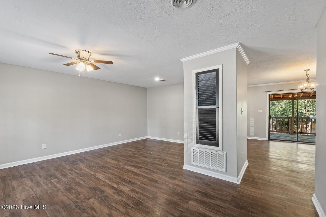 2159 Birch Ct - Photo 5 of 22
