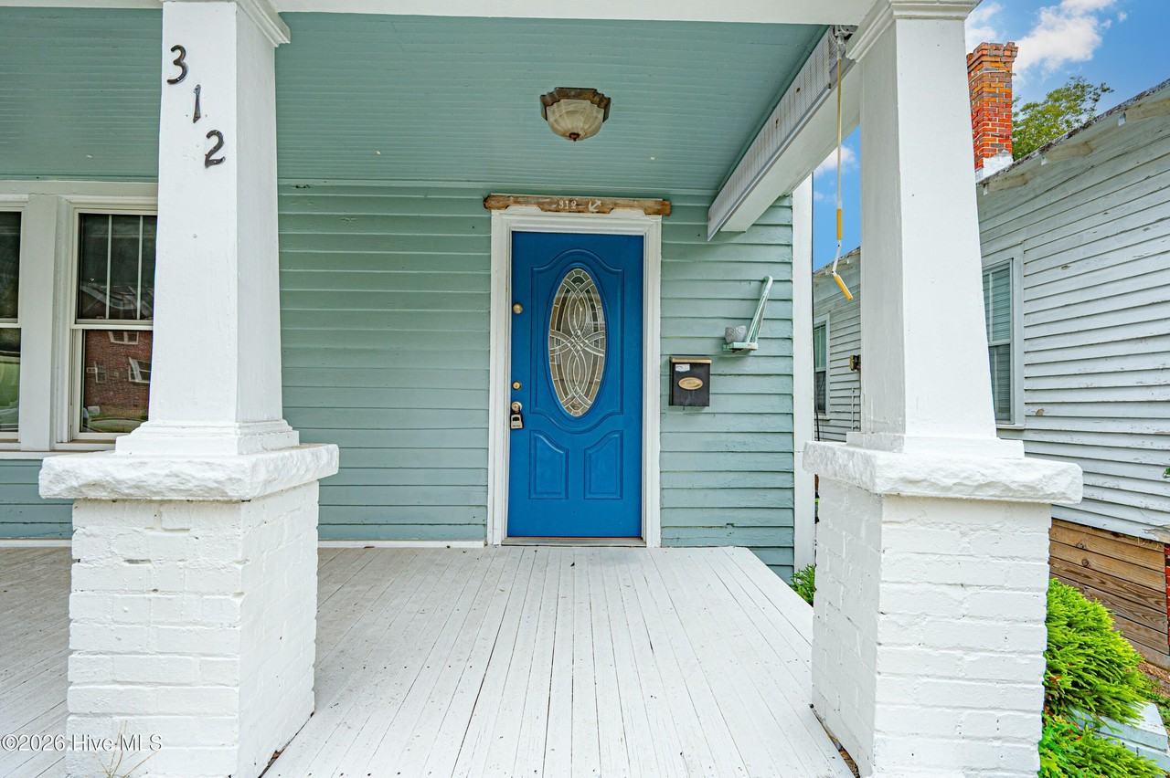 312 Avenue B - Photo 4 of 29