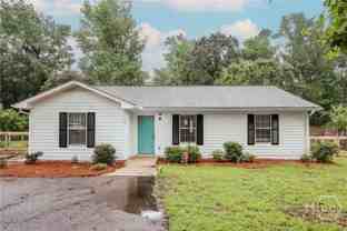 180 Oak Dr - Photo 1 of 1