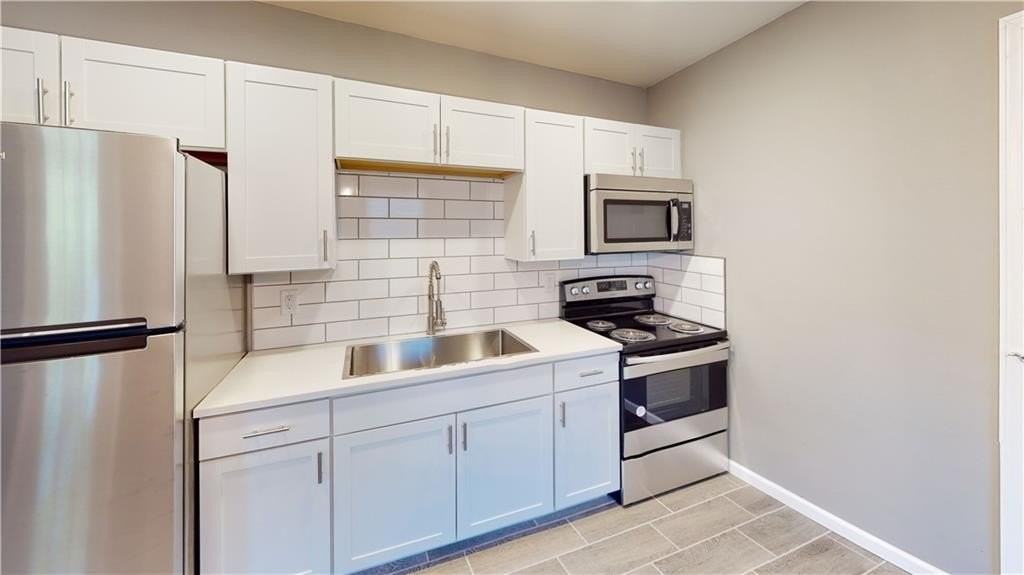 809 N Adams St - Photo 3 of 10