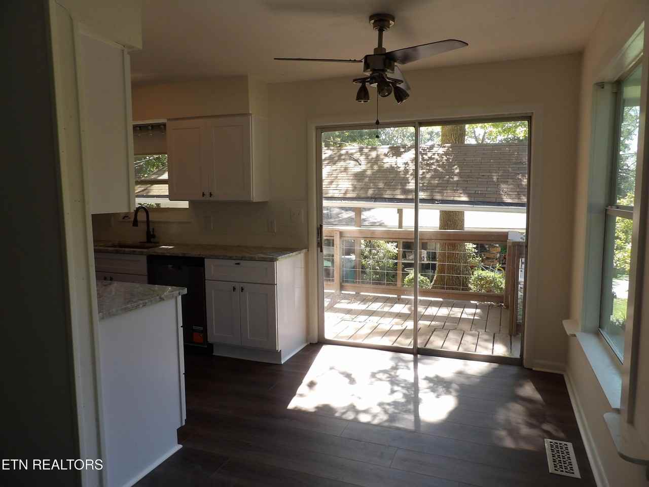 111 Jasper Dr - Photo 6 of 20