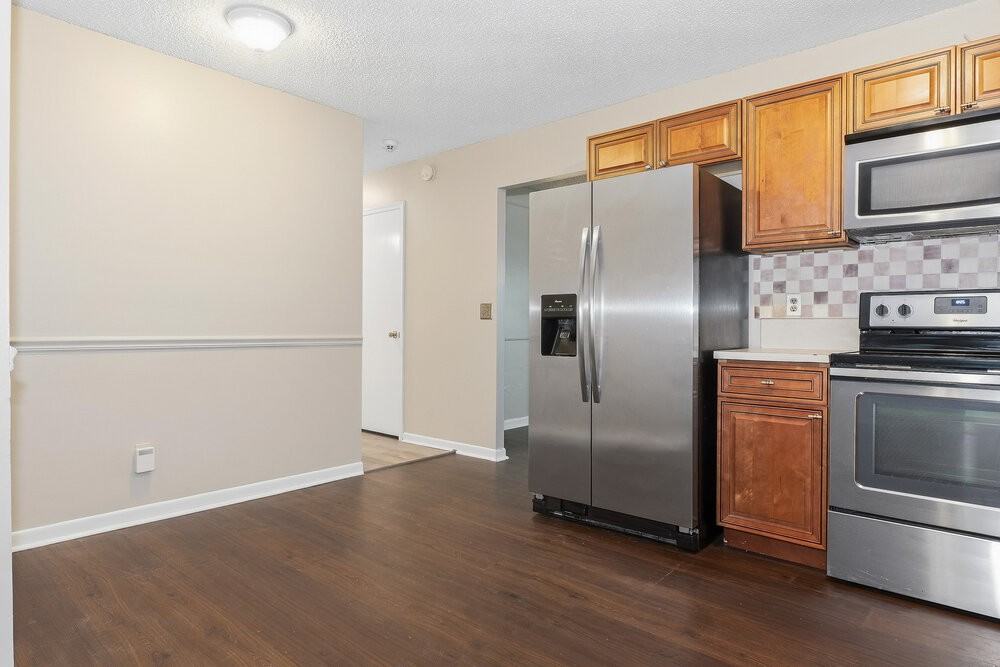 156 Cordoba Cir - Photo 7 of 16