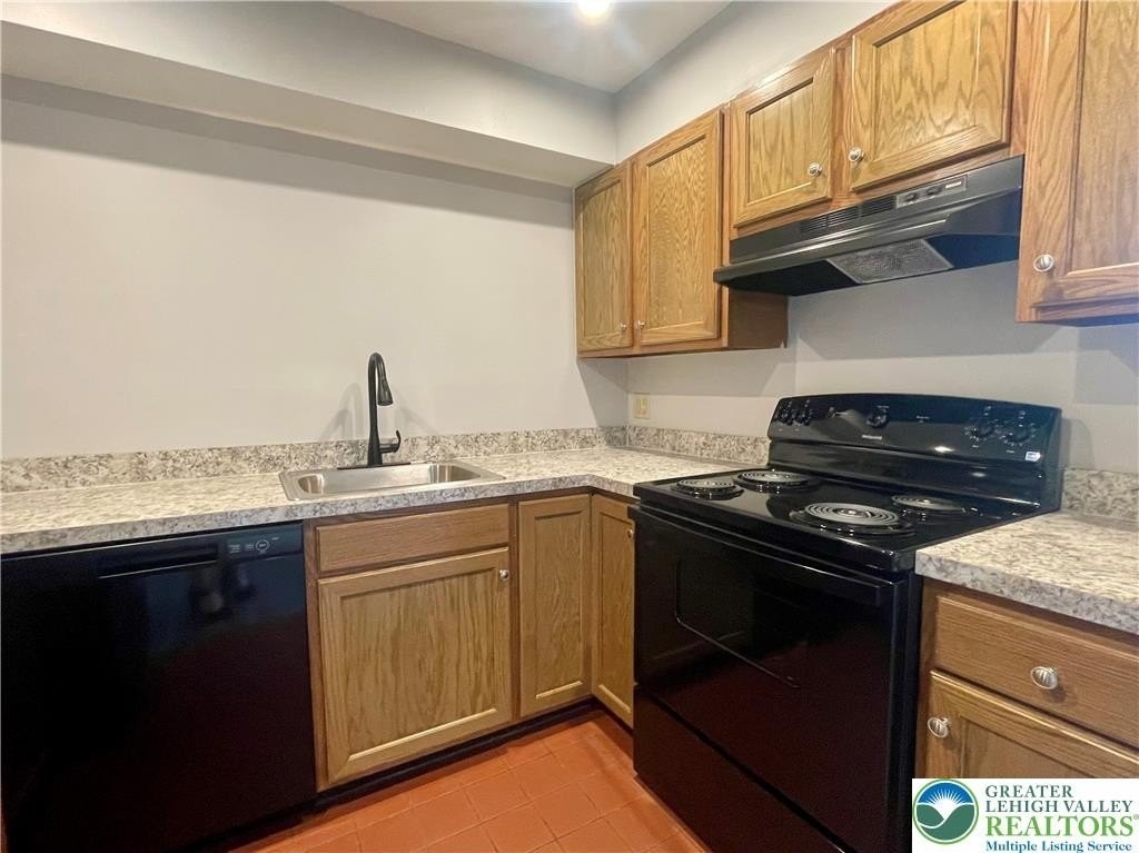 101 Race St #219 - Photo 4 of 16