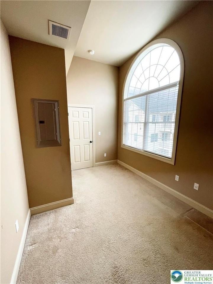 1187 Meadow Lark Way - Photo 5 of 28