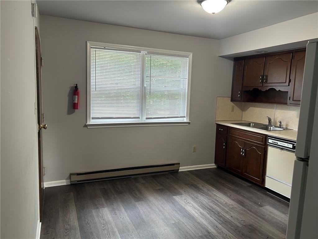 1662 Farmersville Rd #1B - Photo 6 of 18