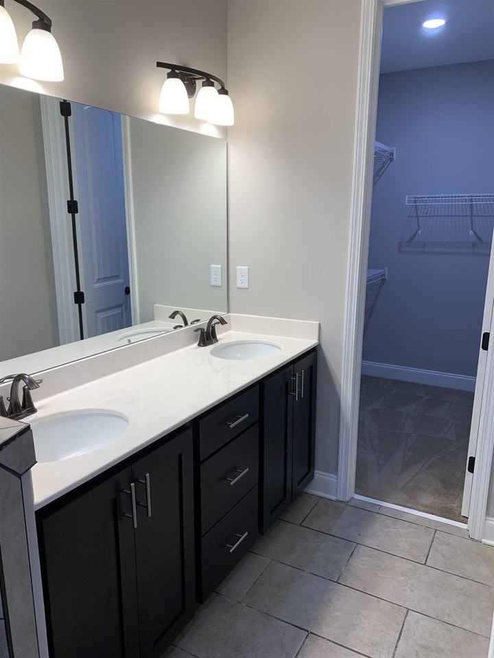 8386 Curtis Landing Dr - Photo 5 of 14