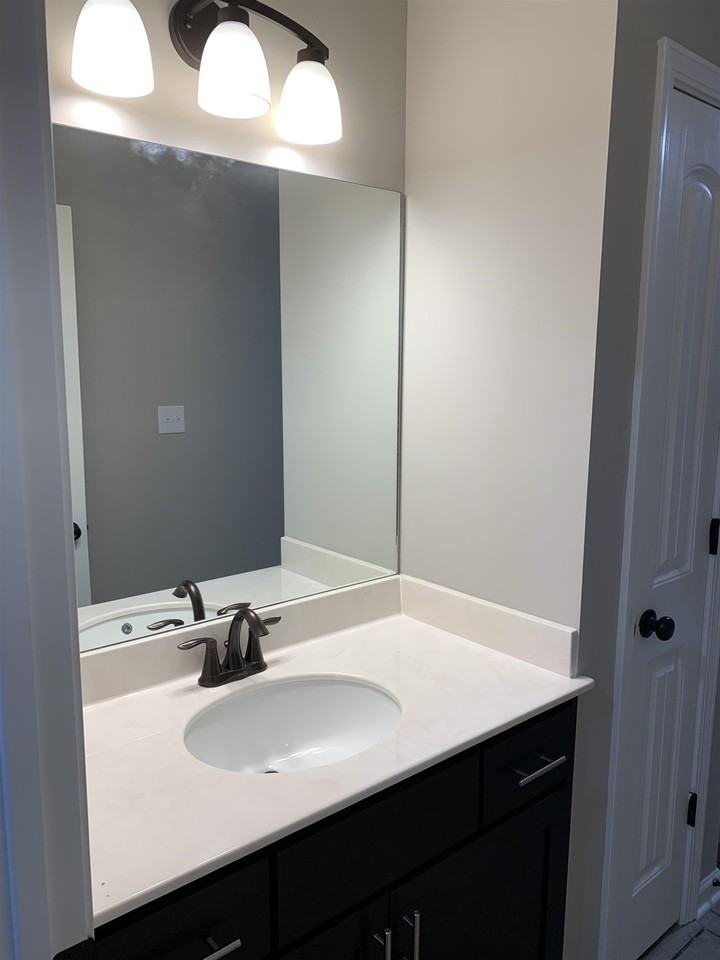 8386 Curtis Landing Dr - Photo 6 of 14