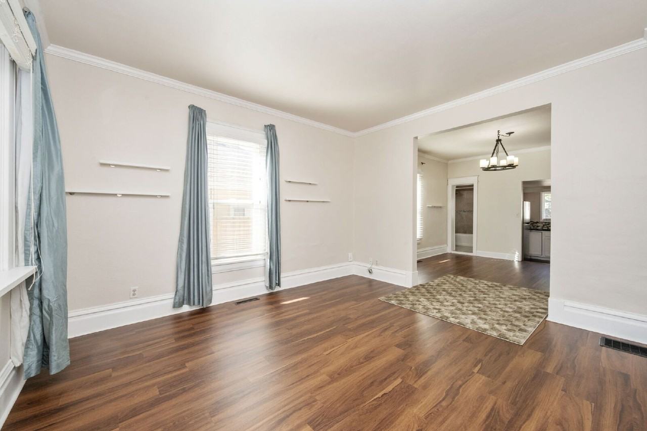 752 8th Ave - Photo 7 of 18