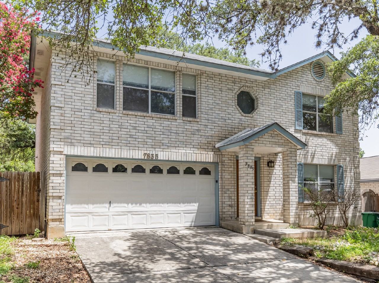 7835 Sandpiper Park Dr - Photo 2 of 39