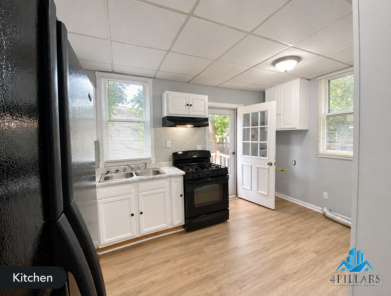 134 Belden St - Photo 4 of 28