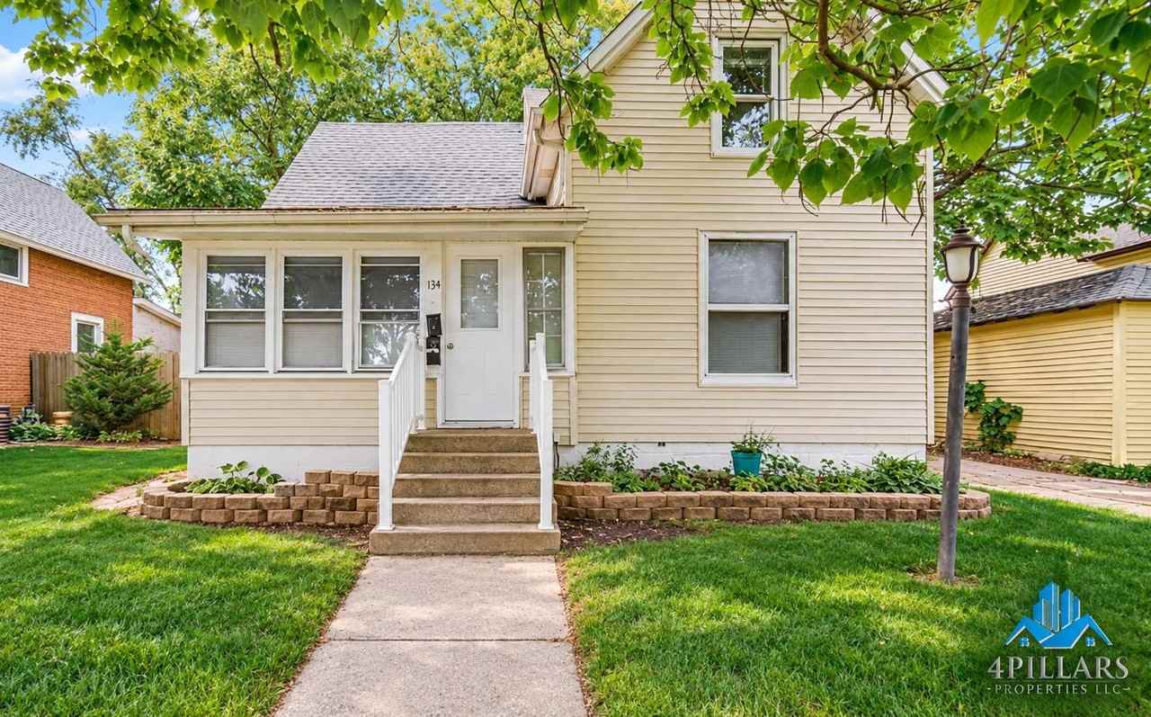 134 Belden St - Photo 6 of 28