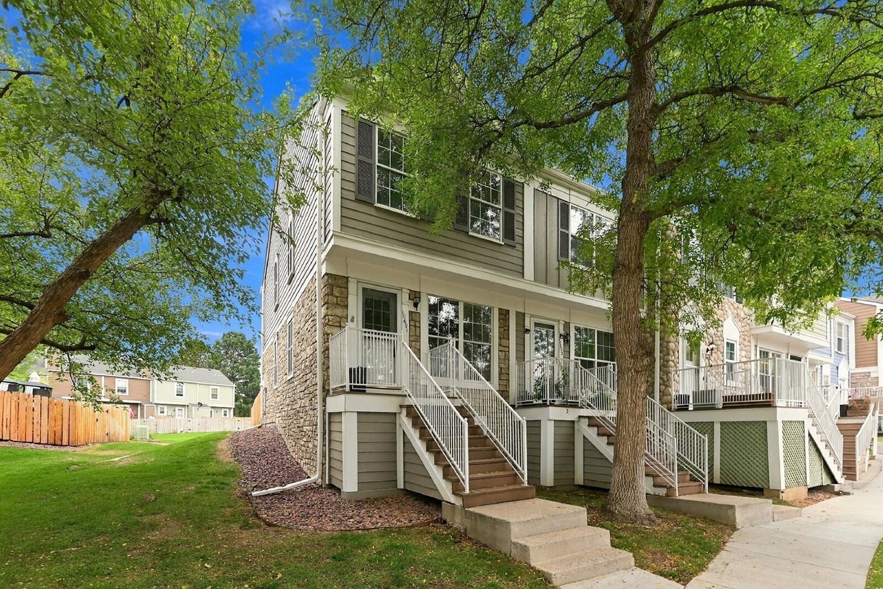 10691 W Dartmouth Ave - Photo 3 of 50