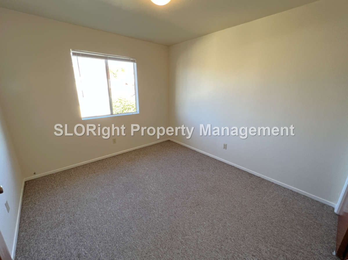 1955 Paso Robles St Apt E - Photo 7 of 14