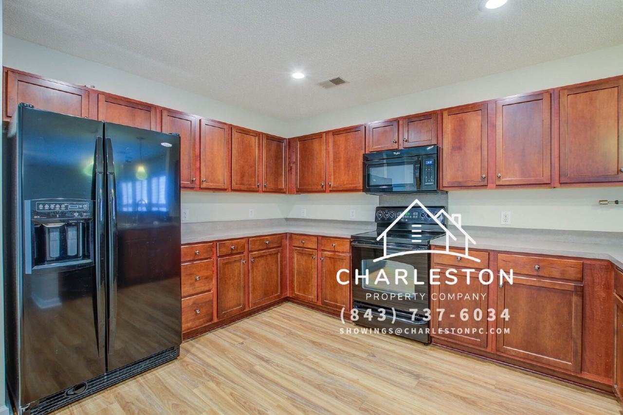 179 Wildberry Ln - Photo 6 of 20