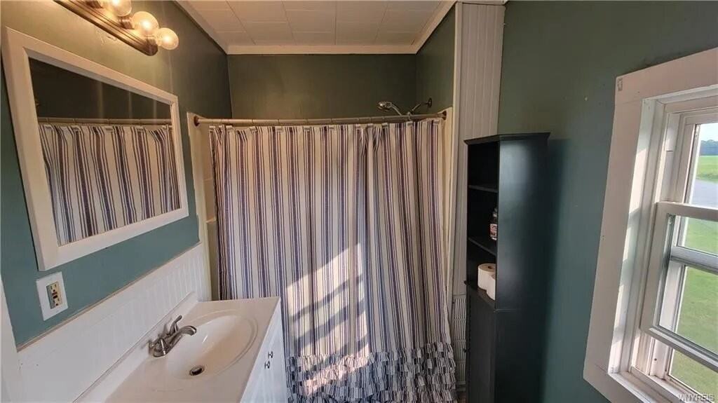6518 Ellicott Street Rd #B - Photo 3 of 9
