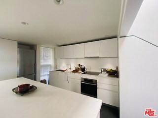 1318 Pacific Ave - Photo 7 of 8