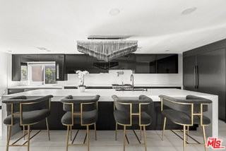 459 N Croft Ave - Photo 5 of 8