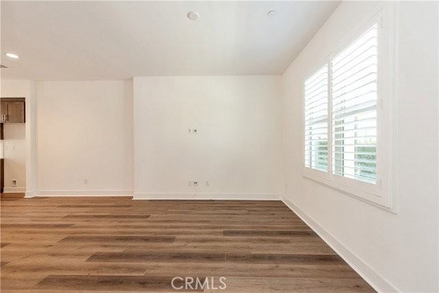 886 Francesca Dr - Photo 4 of 8
