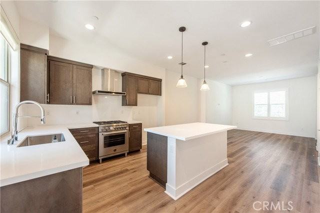 886 Francesca Dr - Photo 5 of 8