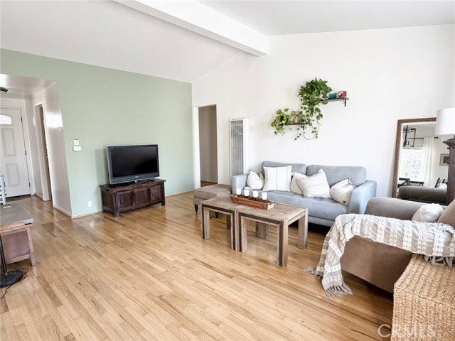 19311 Inglewood Ave - Photo 2 of 8