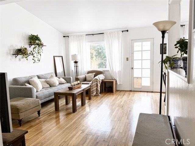 19311 Inglewood Ave - Photo 3 of 8