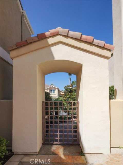 5508 Maricopa St - Photo 5 of 8