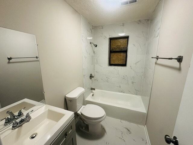 1220 Pond St - Photo 6 of 11