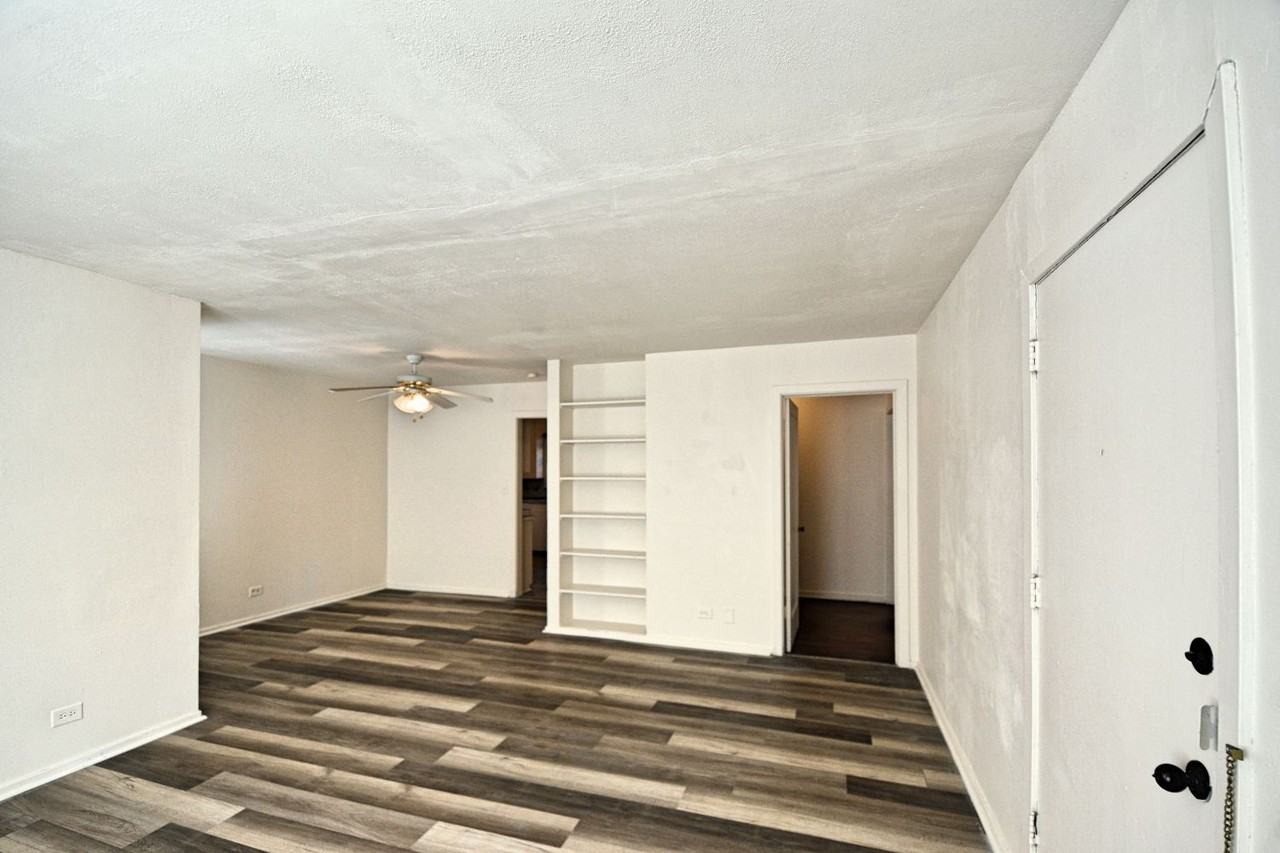 730 Roosevelt St - Photo 5 of 34