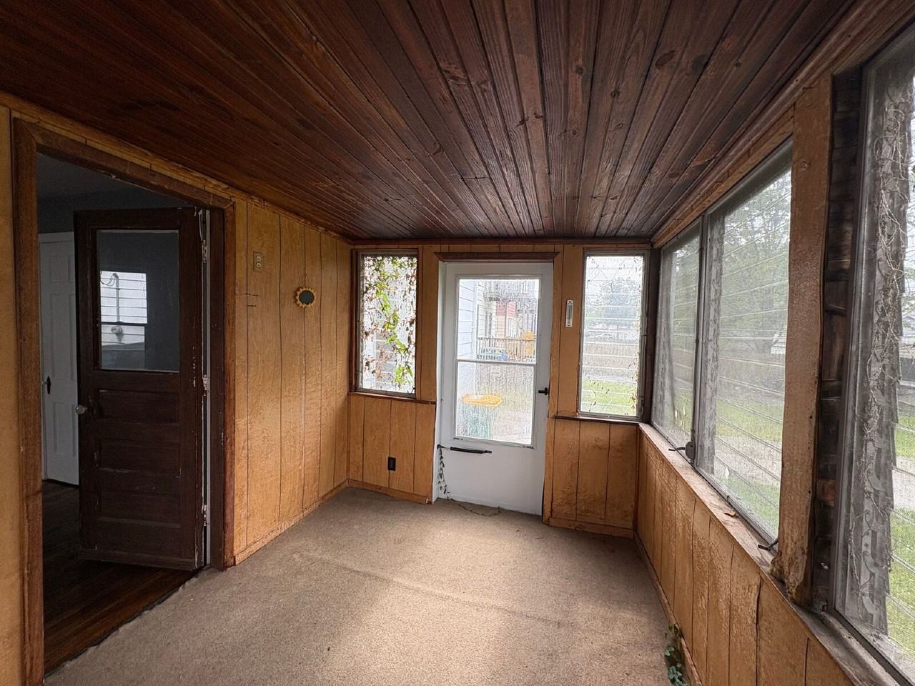 5210 Cato St - Photo 6 of 10