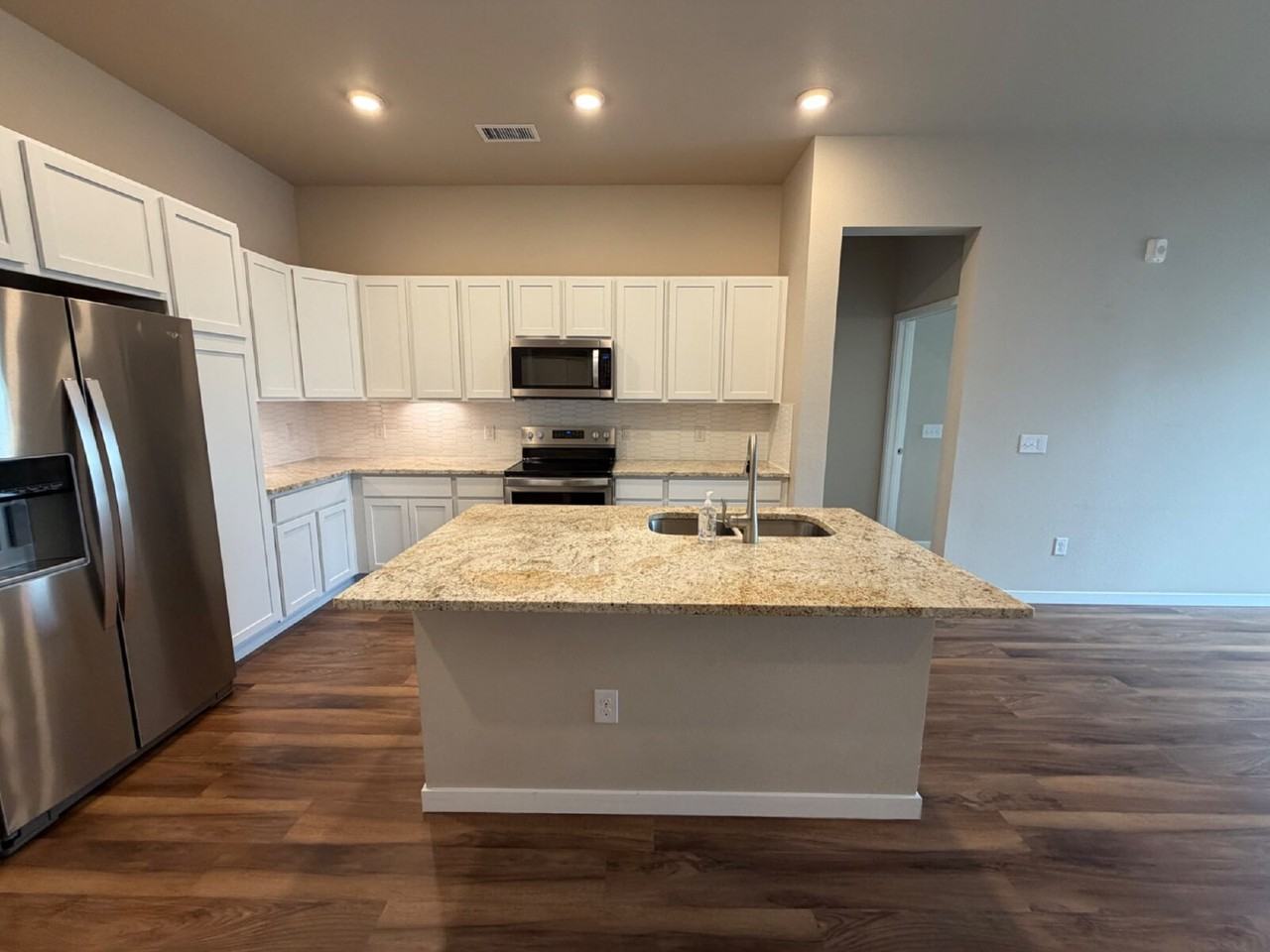 460 E Fremont Pl - Photo 3 of 19