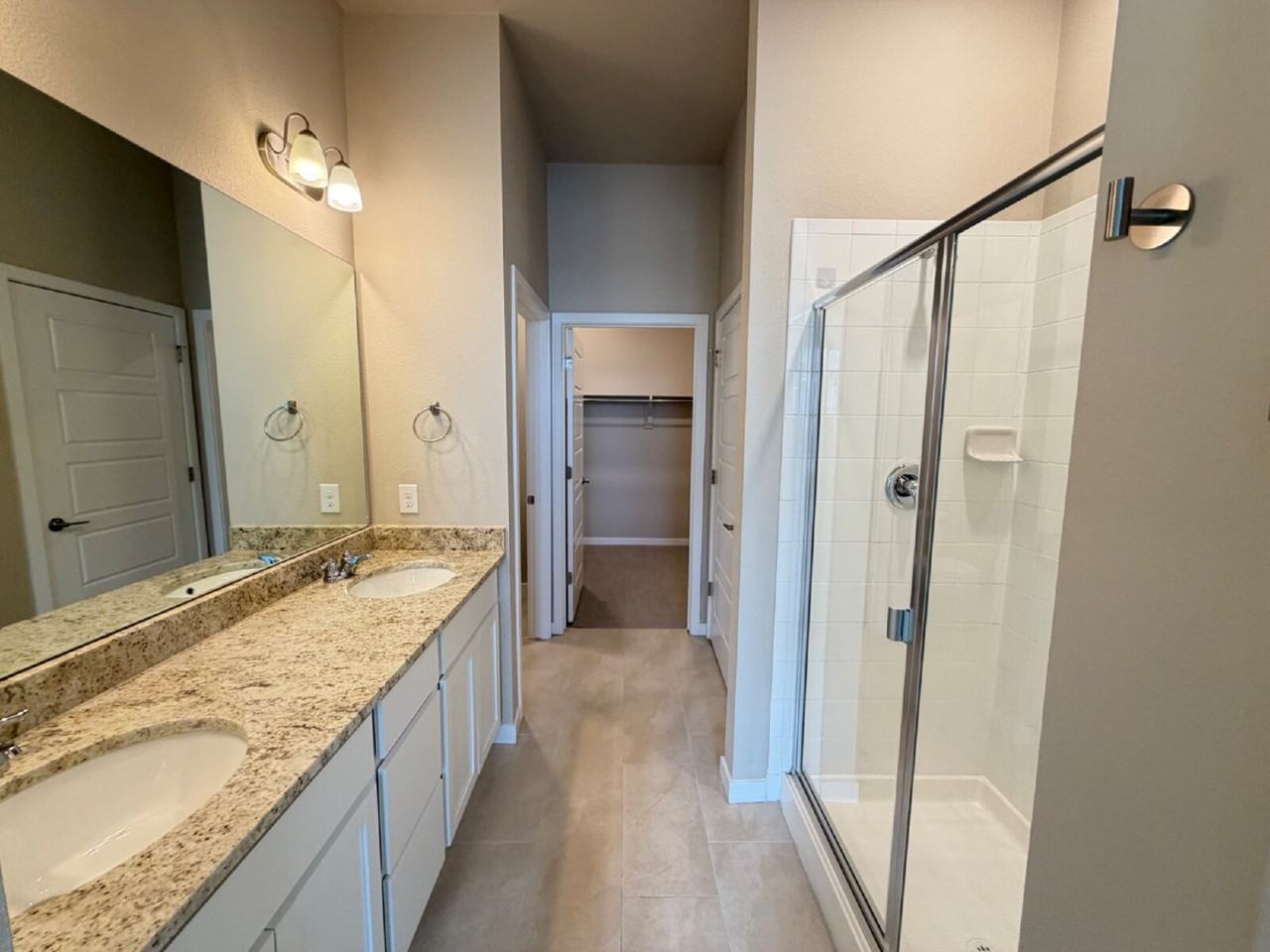 460 E Fremont Pl - Photo 7 of 19